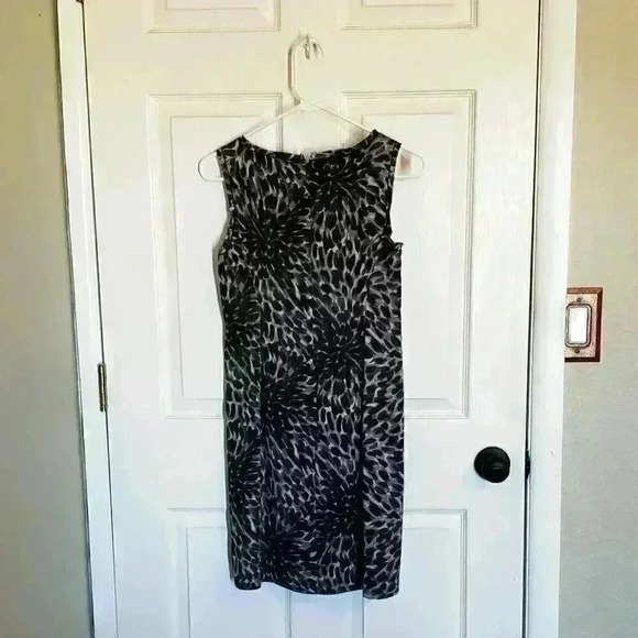 Ann Taylor 0P Sleeveless Dress - Picture 2 of 3